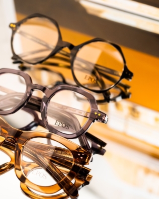 @eposeyewear è la collezione di occhiali senza tempo ⏱️ 

#otticaderighetti #arona #omegna